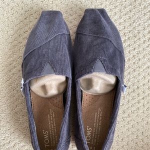 TOMS Classic Grey Corduroy Women’s Shoe, 6.5  NEW